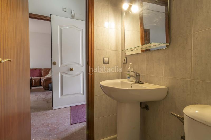 Foto 0d68c8f0-f639-408d-ba0b-a7d7663b6a1a. Casa adossada a Palmete Sevilla