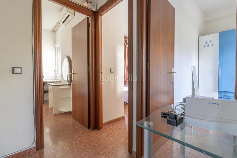 Foto 4cd5edde-8742-48e2-8a3d-b9bb08a52a72. Casa adossada a Palmete Sevilla