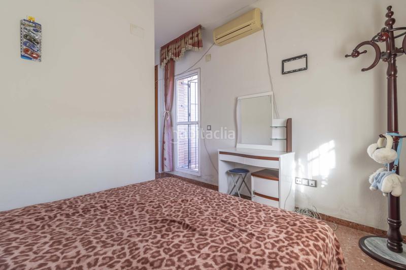 Foto 9128974a-cee8-449e-a2ac-99e6c3a6c4da. Casa adossada a Palmete Sevilla