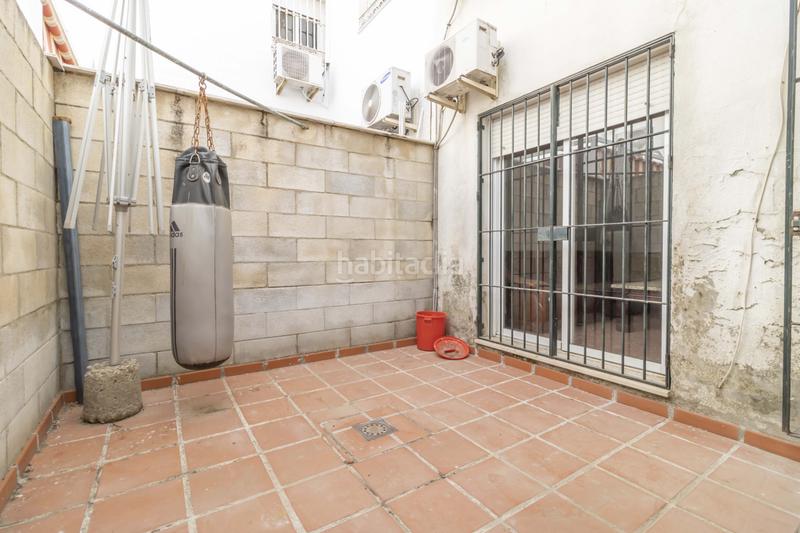 Foto cb8b0f61-8b0e-45d1-bee5-dc3763da5480. Casa adossada a Palmete Sevilla