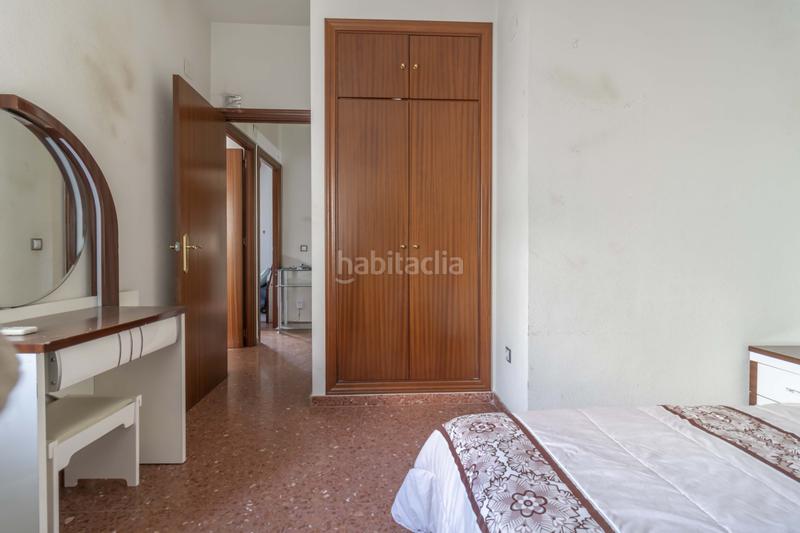 Foto e2ef1535-ce02-45d5-a216-ee2cb0a4b21f. Casa adossada a Palmete Sevilla