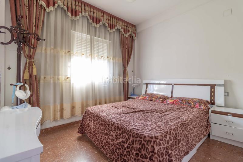 Foto fea4141b-ee22-4d27-8ab6-7bd93352d93b. Casa adossada a Palmete Sevilla