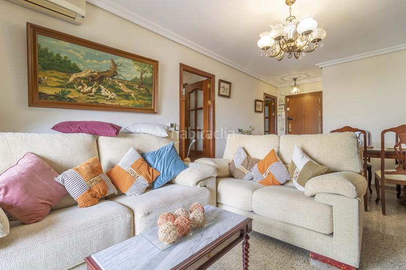 Foto a2786381-5dbf-4c19-b35c-99943f952215. Pis a La Plata Sevilla