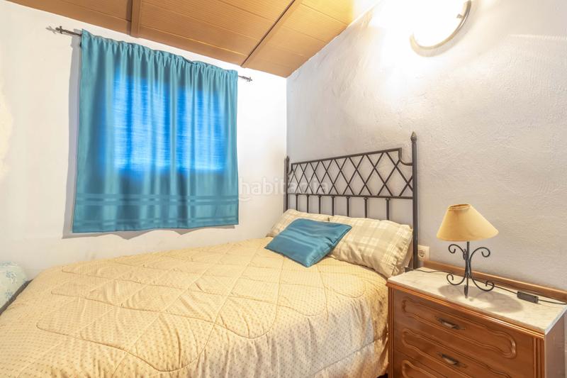 Foto c44da1f7-a634-4ebf-b78a-c5ba20571983. Casa adossada amb calefacció a Castillo de las Guardas (El)