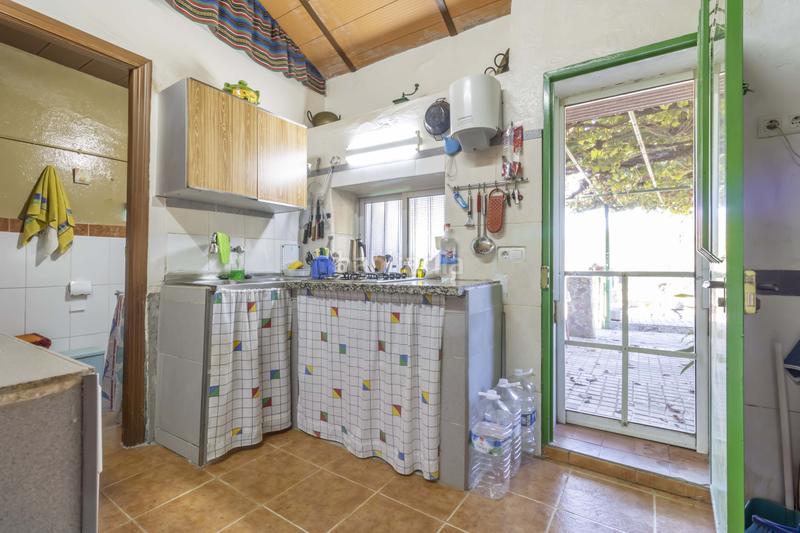 Foto d723e255-4596-4364-951a-ee3791017989. Casa adossada amb calefacció a Castillo de las Guardas (El)