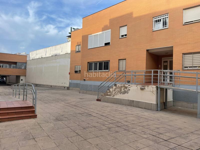 Foto 51935f15-38ad-48aa-b020-67132cf4ad0d. Appartamento con parcheggio in La Motilla - Fuente del Rey Dos Hermanas