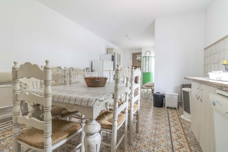 Foto f0fb3c5a-5d73-45c6-8ca3-9586dcf5c04d. Casa adossada a Puebla de Guzmán