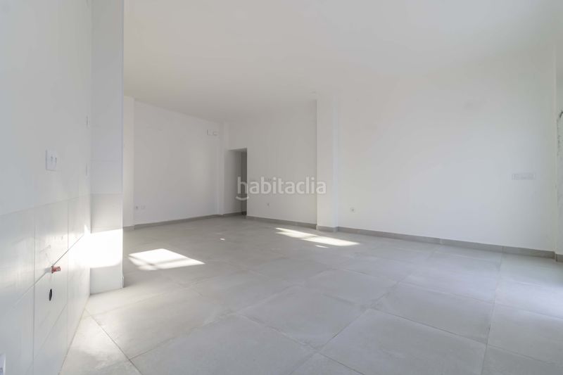 Foto 1f537e56-3a24-4da2-a923-c854409e8315. Casa adossada a Salteras