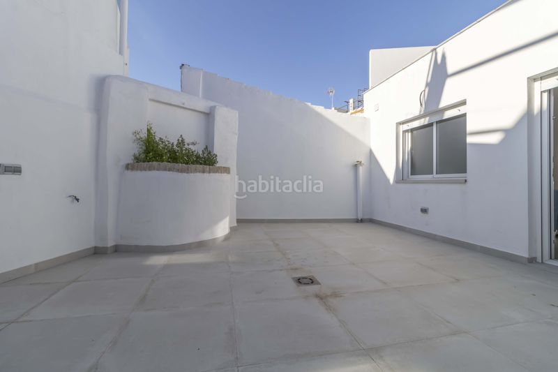 Foto 2daed728-9d8c-4dcc-ae94-93214ec3fa62. Casa adossada a Salteras