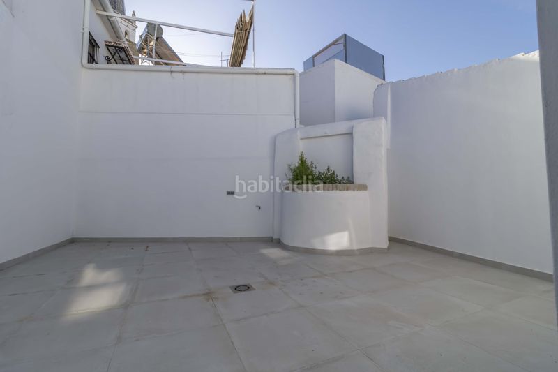 Foto 790fceff-85a9-43f7-ab1c-353d61e1abbc. Casa adossada a Salteras