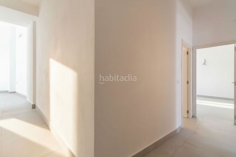 Foto ccc0b3aa-728a-4263-97b4-cd7e12f9c2c0. Casa adossada a Salteras