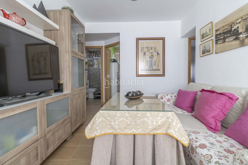 Foto c761c2a7-9502-4788-9f36-34f18e257f81. Pis amb calefacció a Barrio del Nervión Sevilla