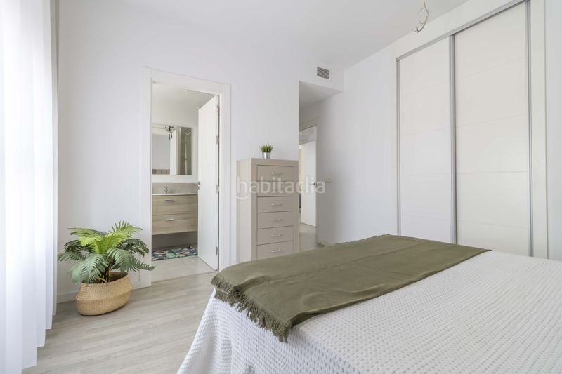 Foto 5c5a60a5-18bc-458a-b766-9bc270250282. Pis amb calefacció aparcament piscina a Torreblanca Sevilla