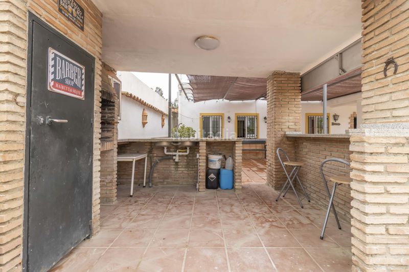 Foto 11101bf8-2d53-447d-96c1-dc22f6d58403. Casa amb piscina a Carmona