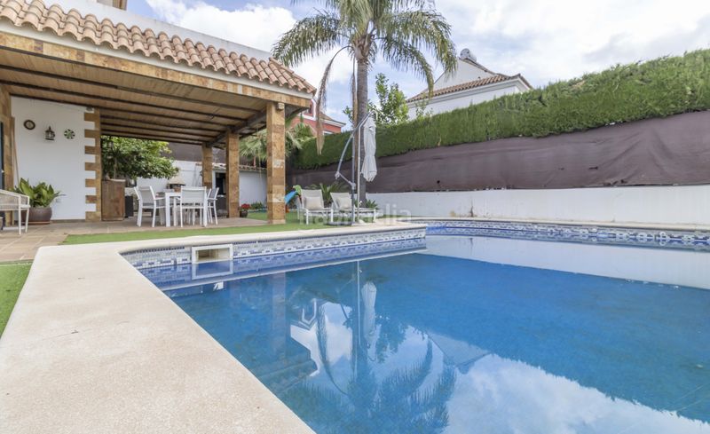 Foto c3240cf7-69cf-4d7c-9449-7a92f72504ac. Casa amb calefacció aparcament piscina a Olivar de Quintos Montequinto