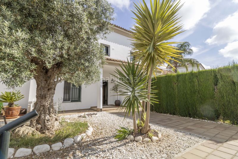 Foto d3a8d864-85f2-480f-a83d-3fe799411ce3. Casa amb calefacció aparcament piscina a Olivar de Quintos Montequinto