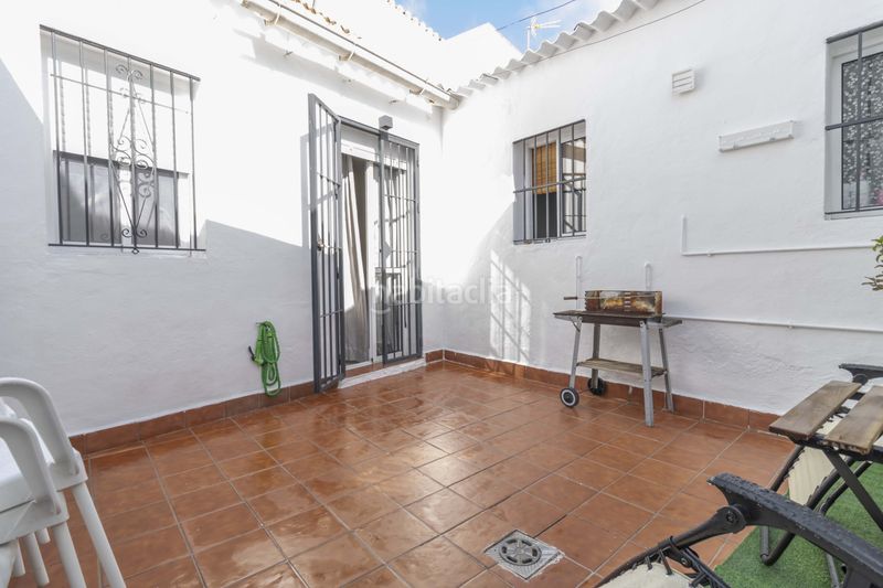 Foto b46db0a7-572c-488b-84fc-b93757b2b2df. Casa adossada a Benacazón