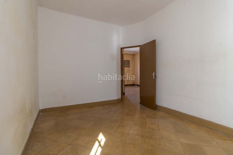 Foto a0cbef0c-7e7c-4632-b296-4717422a4206. Pis a Triana Casco Antiguo Sevilla