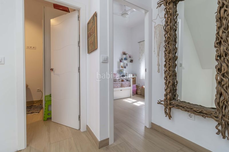 Foto c9636e23-1bf9-4e9e-9713-969347c4804f. Casa aparellada amb aparcament piscina a Ciudad Jardín Sevilla