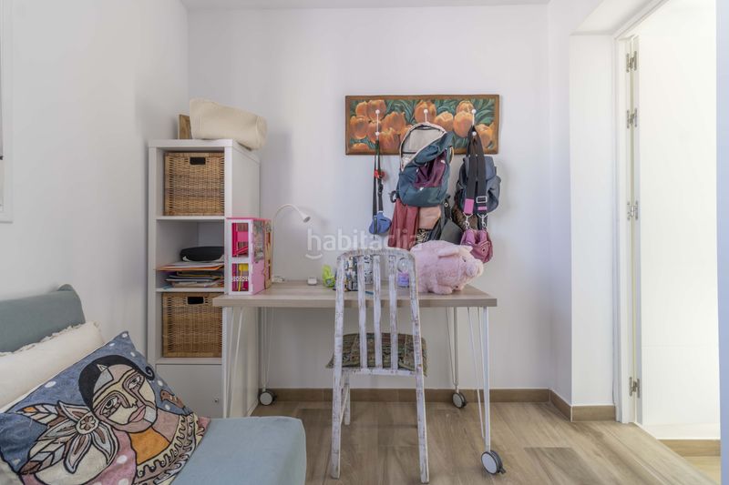 Foto e85f2dd5-56c8-4923-b1f0-fbbd70bb009e. Casa aparellada amb aparcament piscina a Ciudad Jardín Sevilla