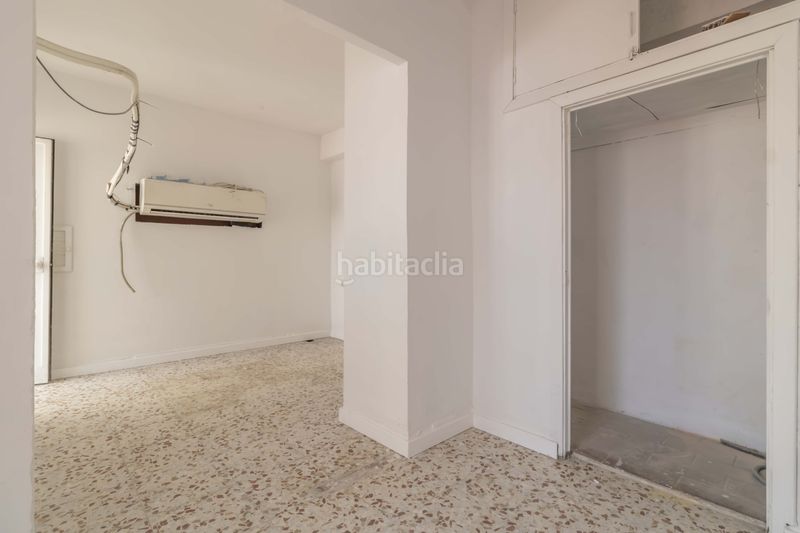 Foto 6334520a-6433-412f-bd8d-7d427a85ea97. Casa adossada amb aparcament a Palmete Sevilla