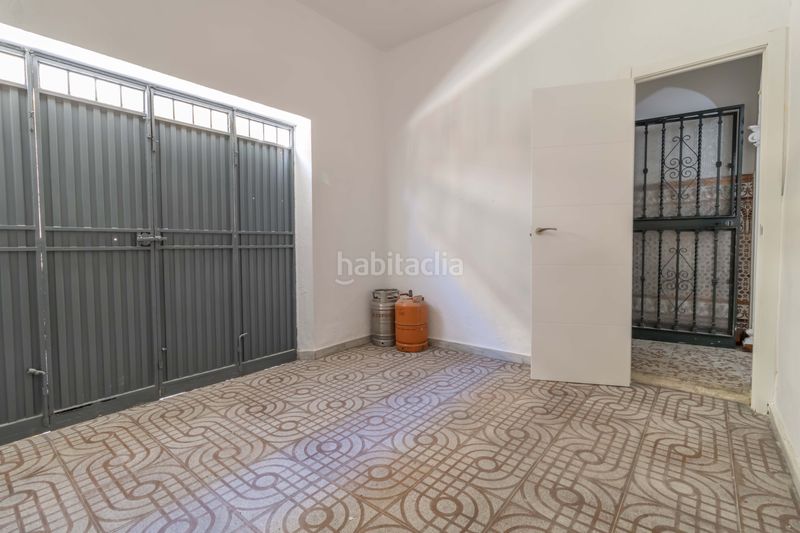 Foto b31402c9-265b-4697-96a3-d3d546971bff. Casa adossada amb aparcament a Palmete Sevilla