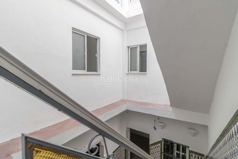 Foto b4146f52-6786-44d7-bd52-a417bd716005. Casa adossada amb aparcament a Palmete Sevilla