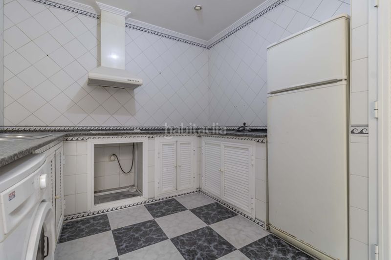 Foto b41cf4f6-5bdd-445e-9c92-40eba5848569. Casa adossada amb aparcament a Palmete Sevilla