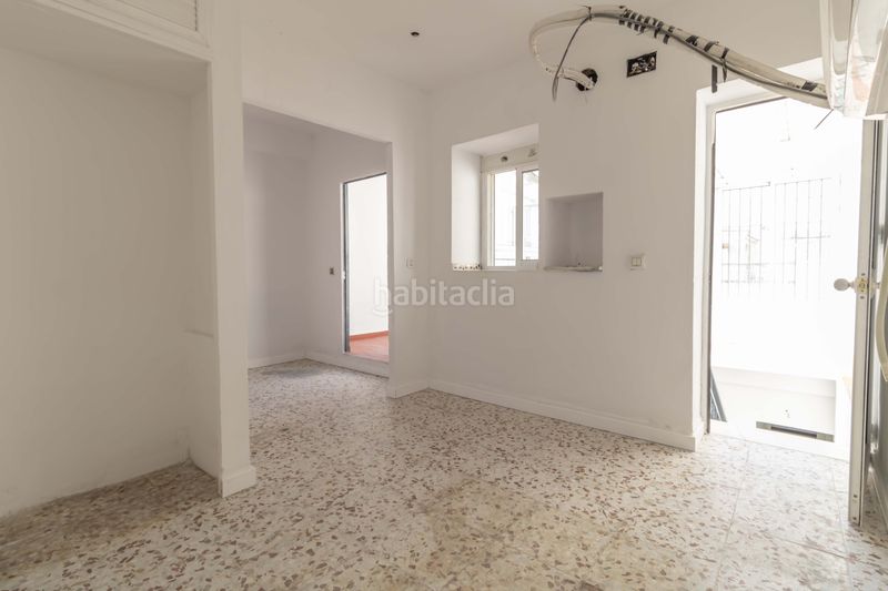 Foto bb8ac75d-7bee-4683-9251-d469ec44708a. Casa adossada amb aparcament a Palmete Sevilla