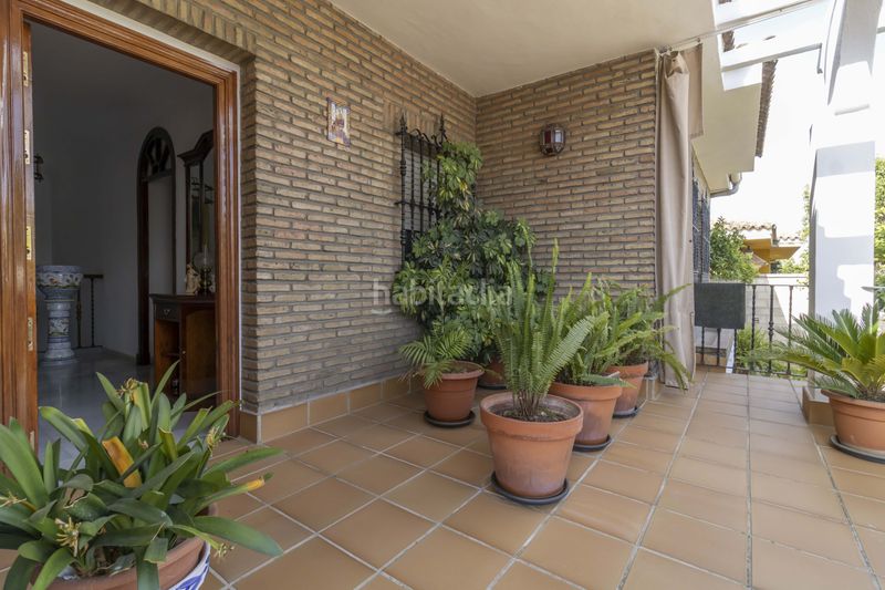 Foto 189eb4df-b2c5-499c-973e-af6984aa3ae6. Casa amb aparcament piscina a Gines