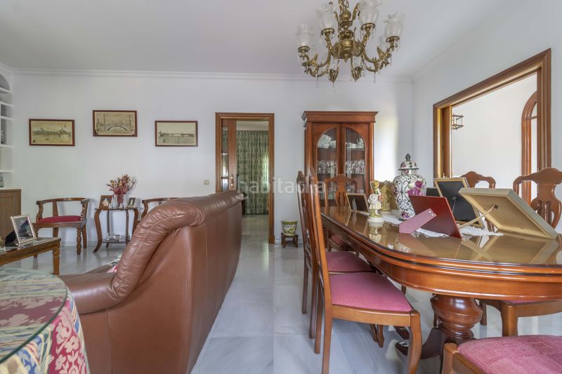 Foto 568e50b8-d7c4-48d8-bfb4-3ec9c2dc91dc. Casa amb aparcament piscina a Gines