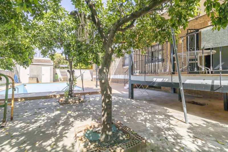 Foto 5b6af1d1-071b-4f4f-8558-96946d68f74f. Casa amb aparcament piscina a Gines