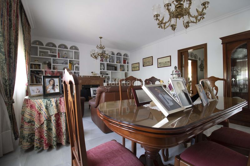 Foto 9a1857b5-4b86-4876-a44e-b6083b187abc. Casa amb aparcament piscina a Gines