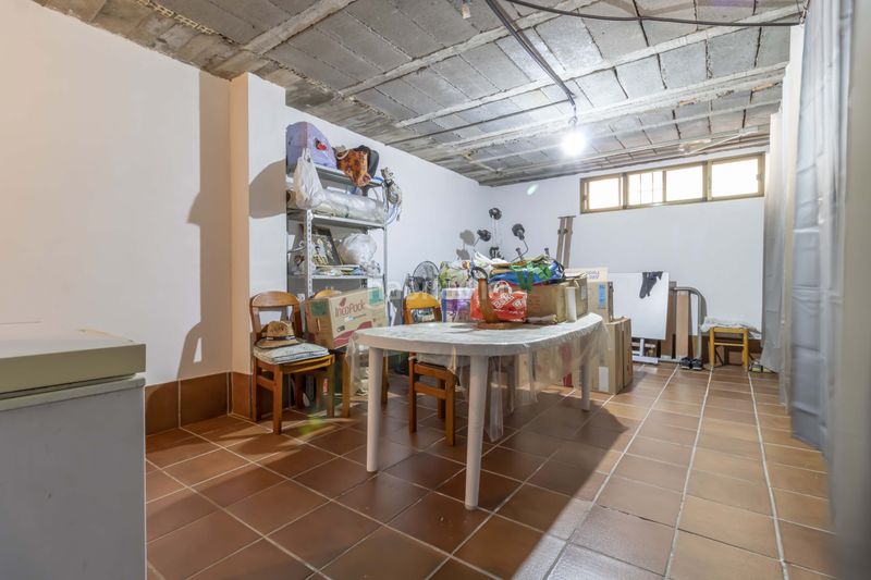 Foto ce03fc5f-5530-4ab6-a0da-bab48627a823. Casa amb aparcament piscina a Gines