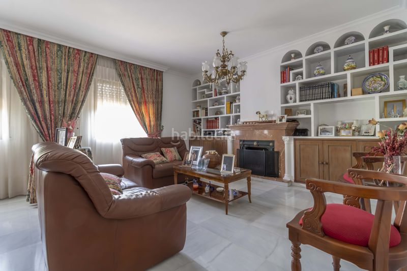 Foto e570c2c5-4c41-481c-be94-9f882d0033cf. Casa amb aparcament piscina a Gines