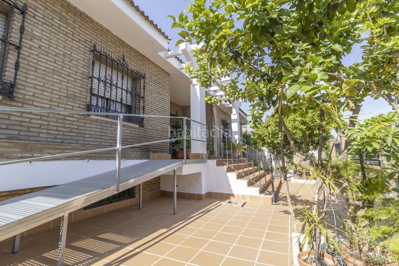 Foto e856aa36-80c4-4c0b-8f3f-7e8133a7c838. Casa amb aparcament piscina a Gines