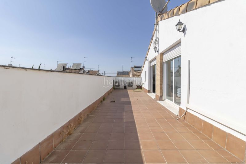 Foto 475cf389-6b0c-4758-b6ed-9c37961de744. Casa adossada amb piscina a Colegio Europa Espartinas