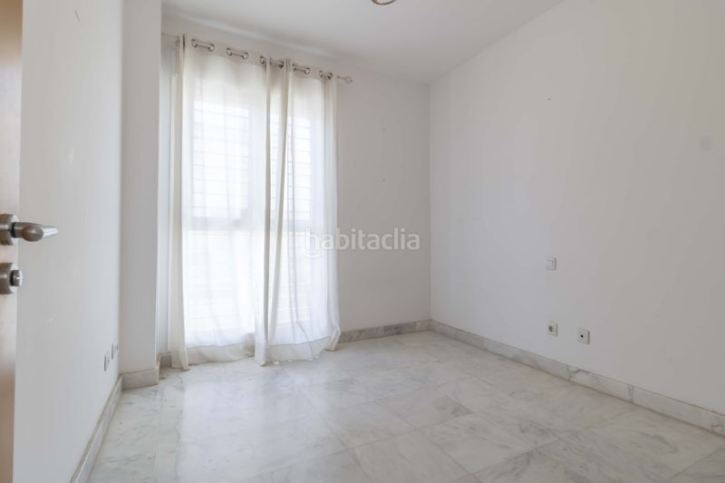 Foto c8476420-6c76-4a70-abfe-7b8eb69c4c06. Casa adossada amb piscina a Colegio Europa Espartinas