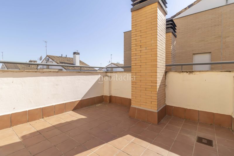Foto e55088e9-7d63-4dcd-a2e6-02144d758b72. Casa adossada amb piscina a Colegio Europa Espartinas