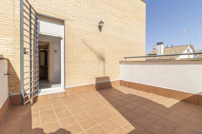 Foto ffe5800a-2a43-4590-9a50-8e8cffb90922. Casa adossada amb piscina a Colegio Europa Espartinas