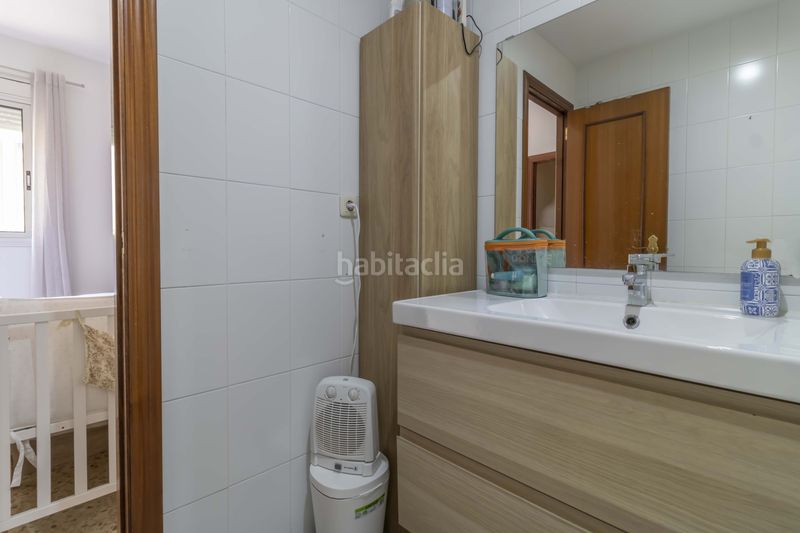 Foto b80d33ed-7111-47af-9708-a8fc766d2634. Pis amb aparcament a La Oliva Sevilla