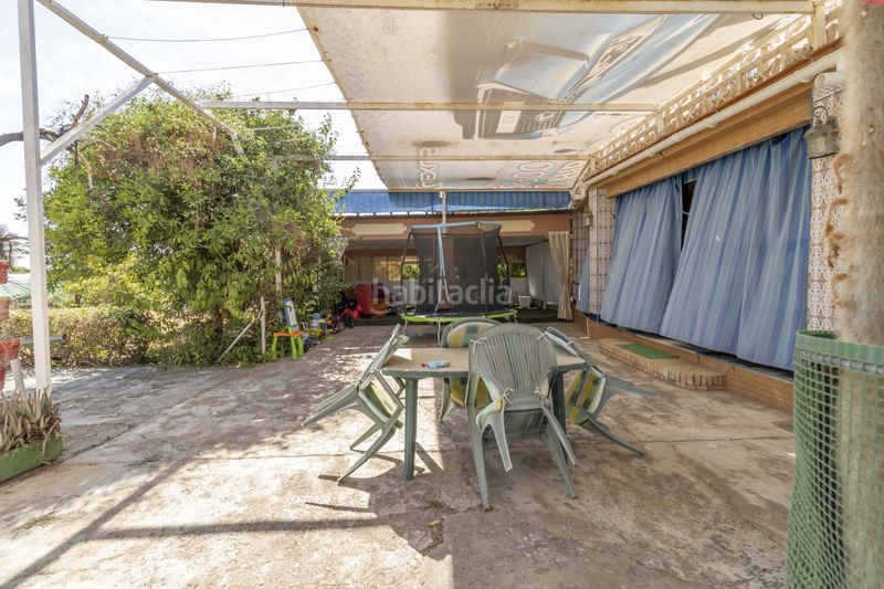 Foto ce08ff0f-da27-4cb8-b324-9e8834dfbc96. Casa amb piscina a Loreto Espartinas