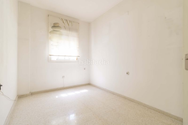 Foto 385c2f85-9b88-4d0a-90aa-0e6228d7b9e7. Pis amb aparcament a Palmete Sevilla