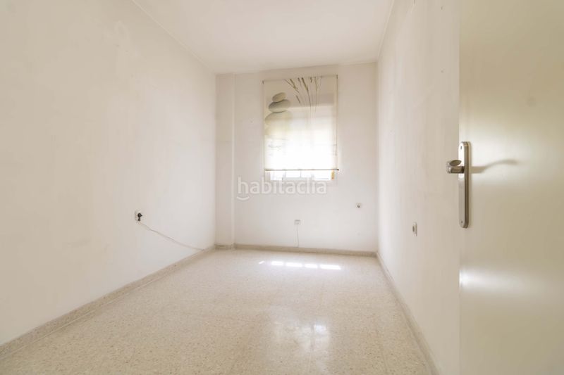 Foto d6c8a5d5-8e02-4625-a96f-271a85f6d529. Pis amb aparcament a Palmete Sevilla