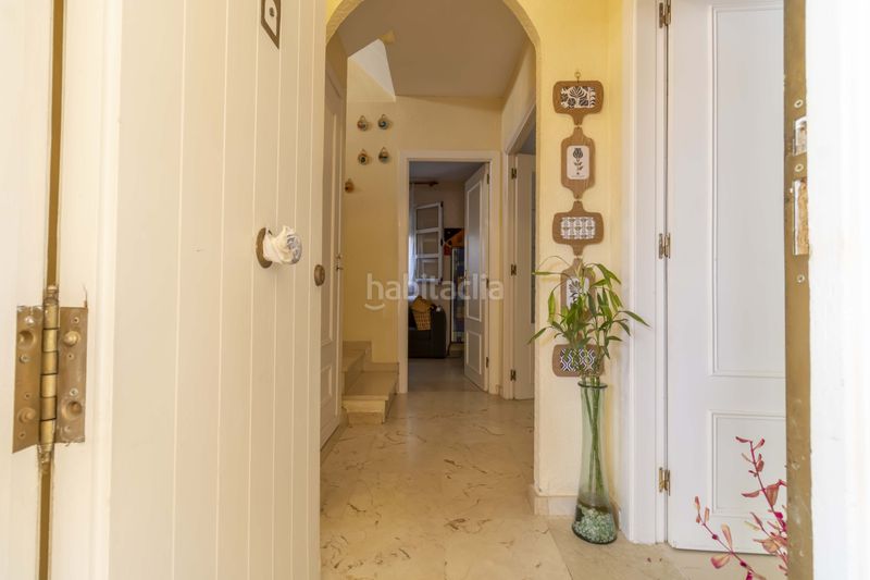 Foto 4e24688c-f8eb-445e-a026-74665a15220d. Casa a Centro Bormujos