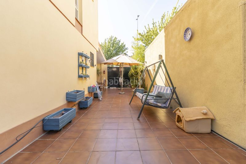 Foto baeab2f7-d2db-4049-bf50-3ba0f7ef7827. Casa a Centro Bormujos