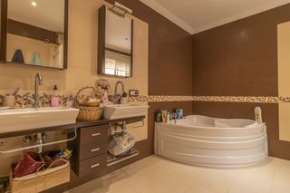 Casa a schiera in La Plata. Casa reformada a la venta en su eminencia