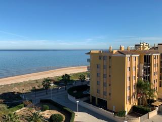 Apartament a Passeig de la mediterrània 15. Primera línea frontal al mar