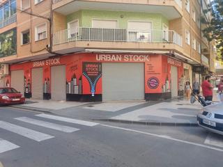 Lloguer Local Comercial a Calle ángel bruna 30. Alquilo bajo comercial en buena zona