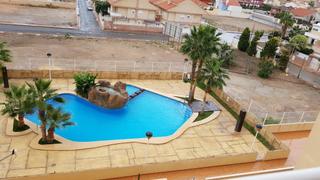 Rent Penthouse in Travesía san moreras b 8. Atico de 3 dorm. aptos. de 2 dorm. bajos de 2 dorm.